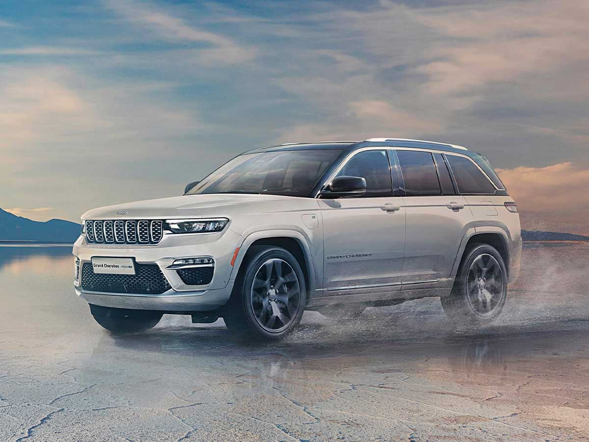 Nuova Jeep Grand Cherokee 2025: Il SUV con potenza, lusso e tecnologia