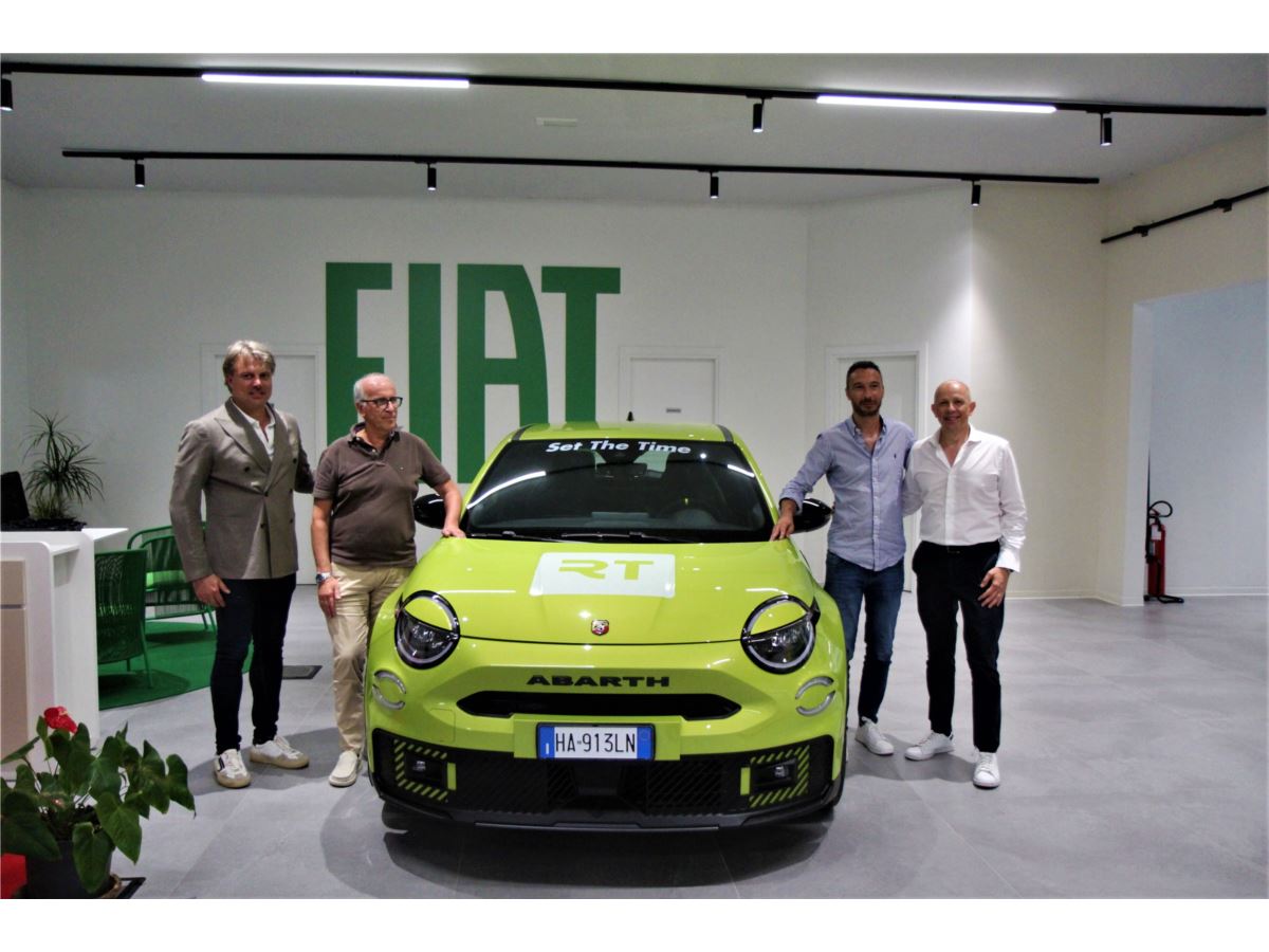 Paciautoquattro a “Set The Time 2025”: innovazione, passione e territorio in salita con la 600 Abarth elettrica